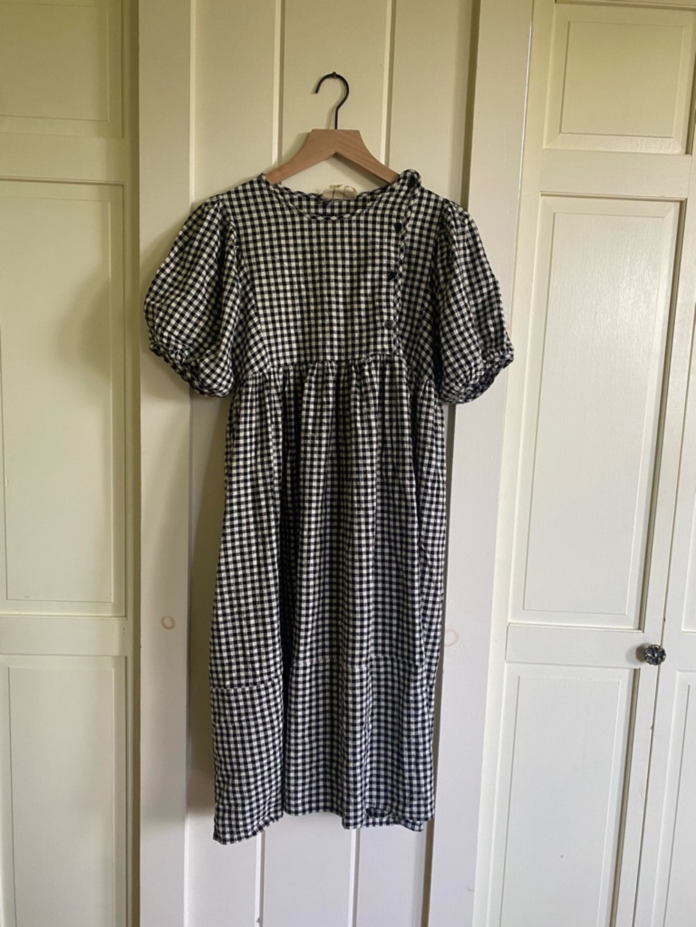 Intentionally Blank B/W Gingham Puff Sleeve Midi Dress